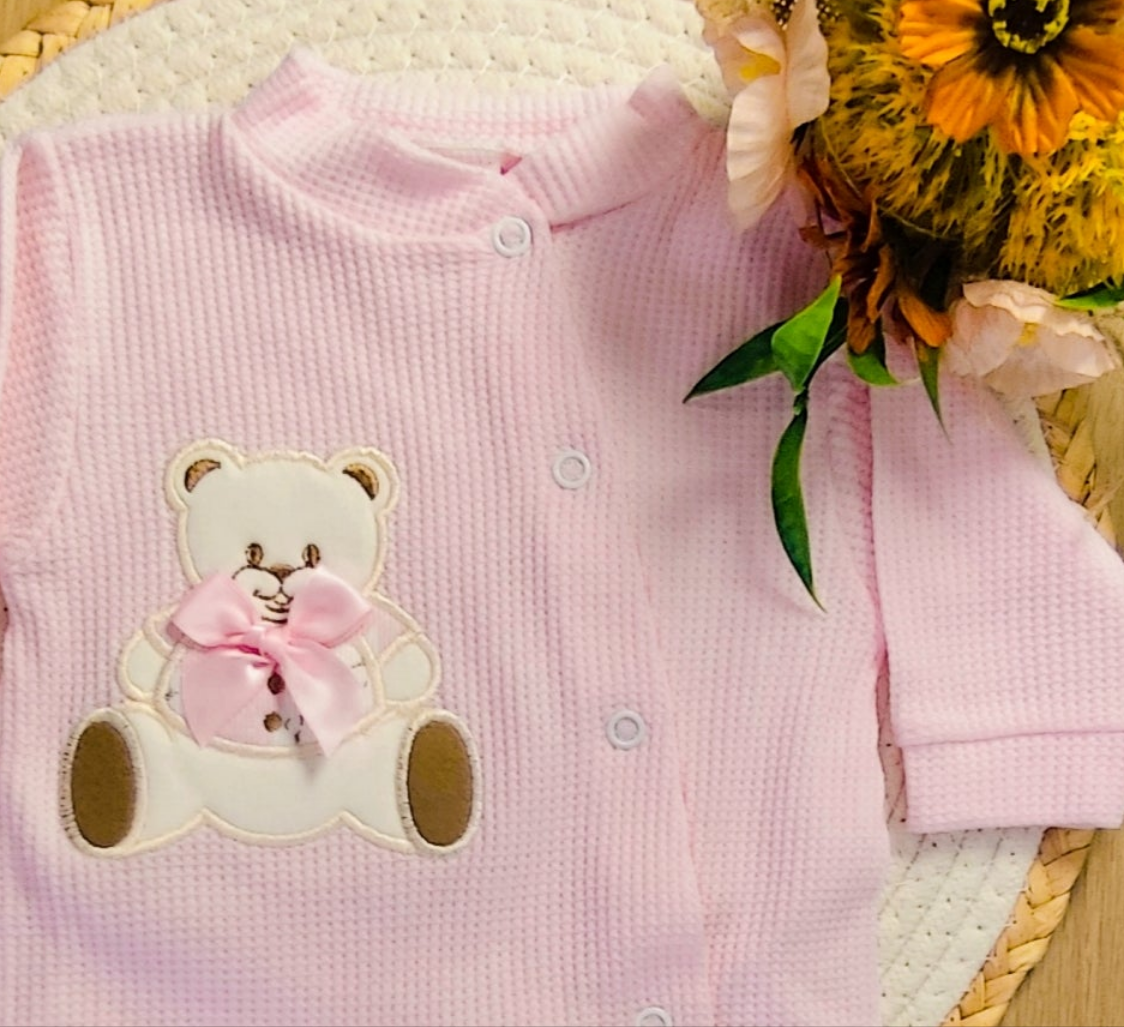 Babygrow Ursinho com laço de Cetim
