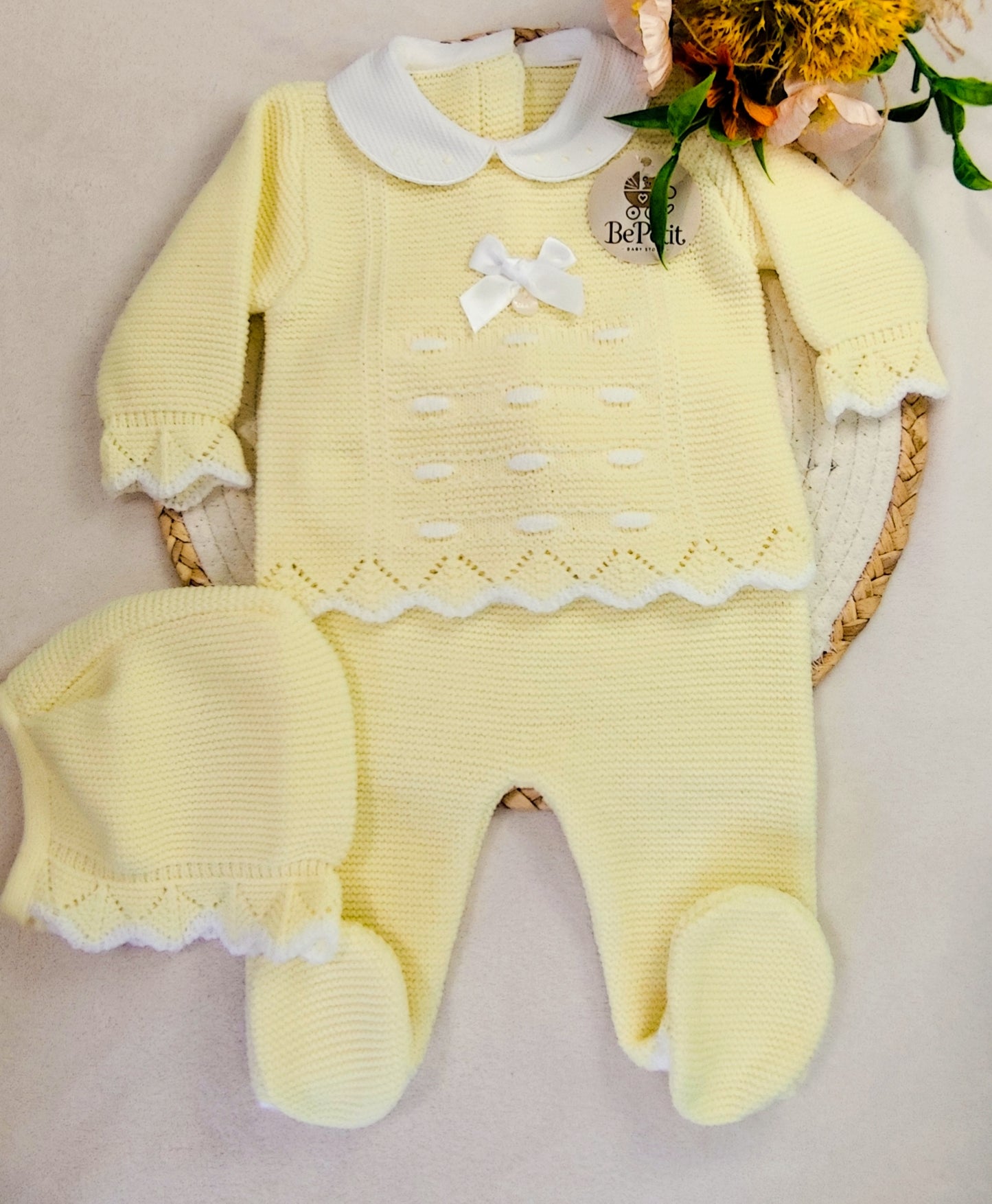 Conjunto saída maternidade amarelo