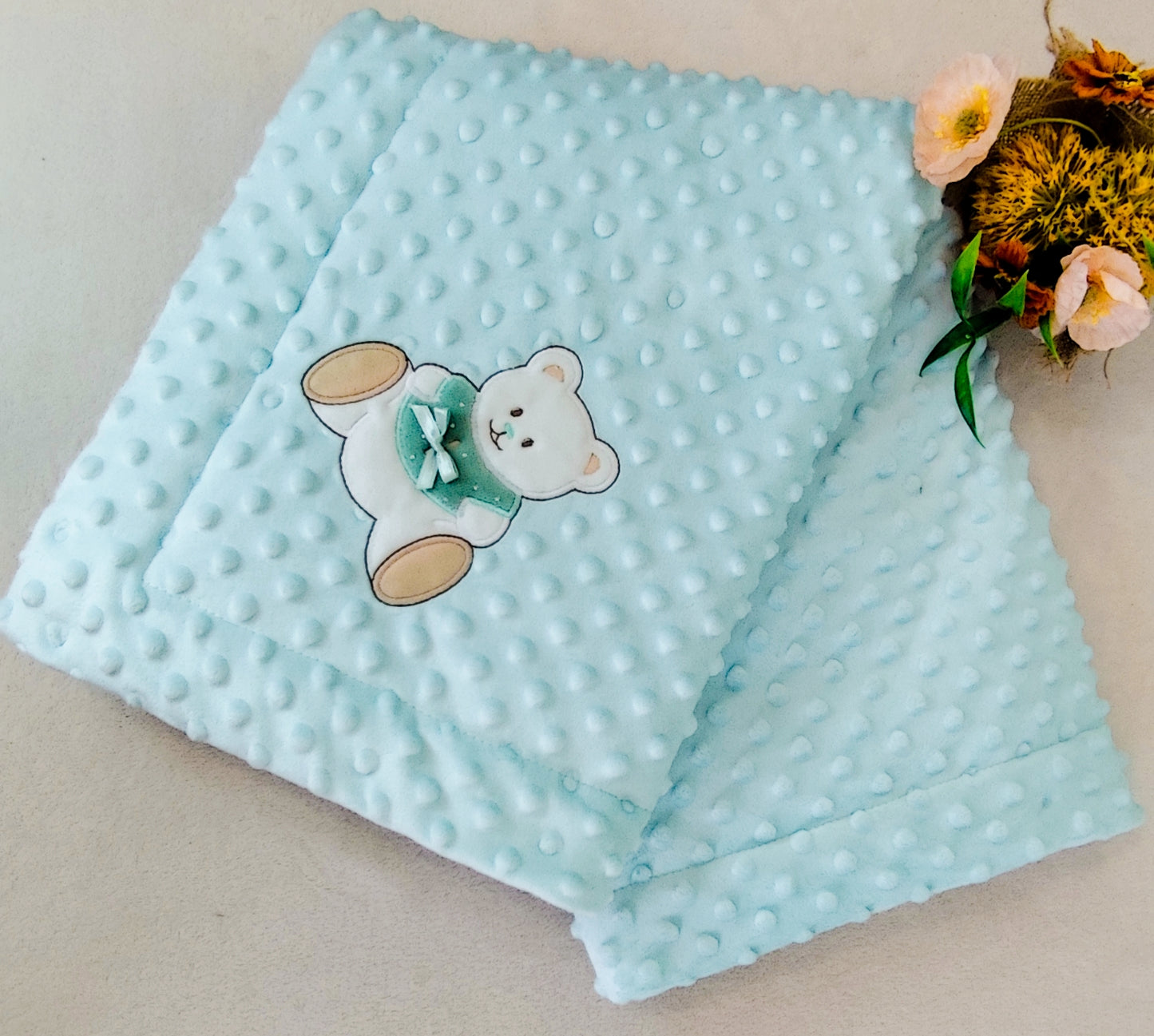 Conjunto babygrow + Manta polar tecido pipoca