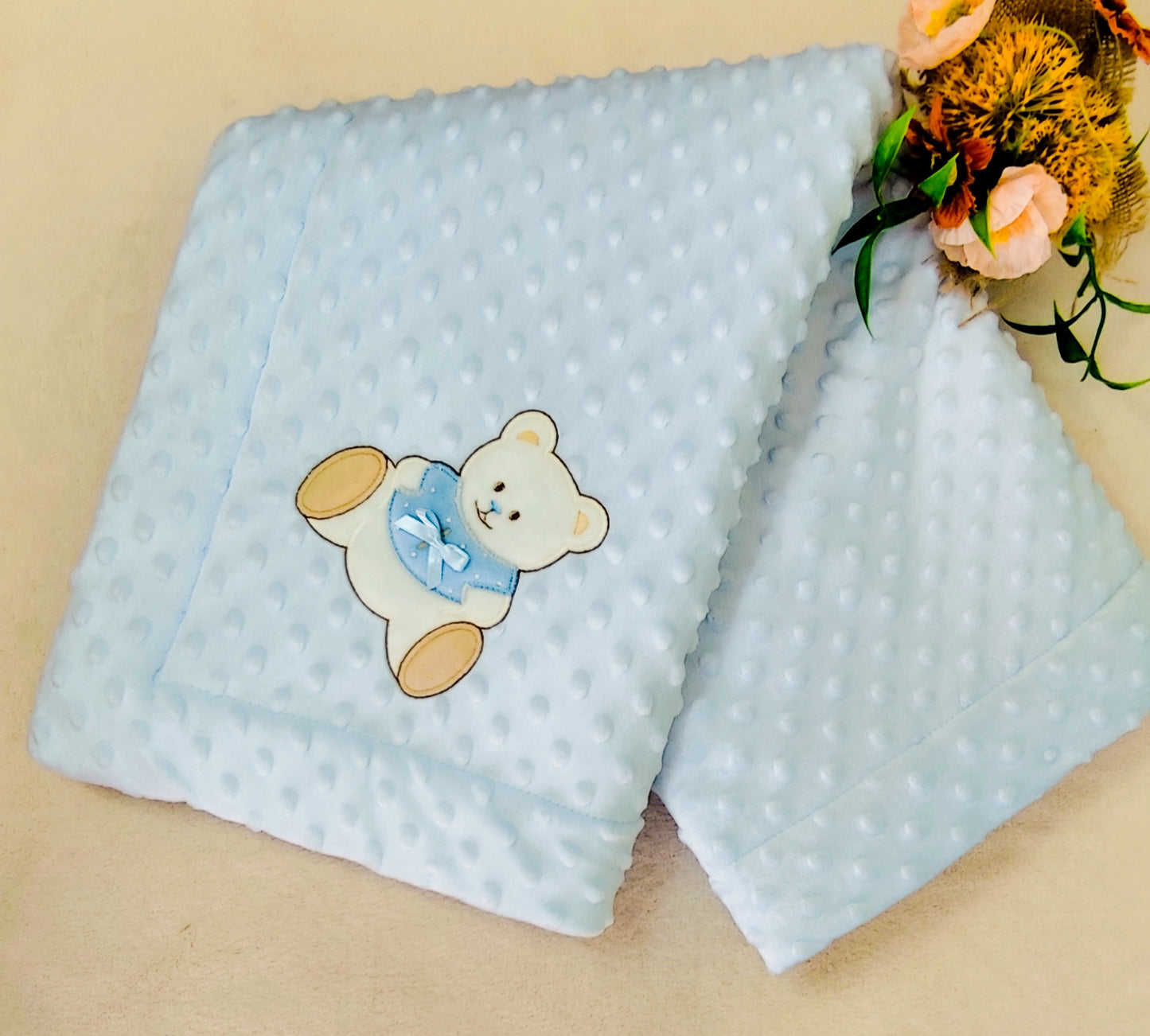 Conjunto babygrow + Manta polar tecido pipoca