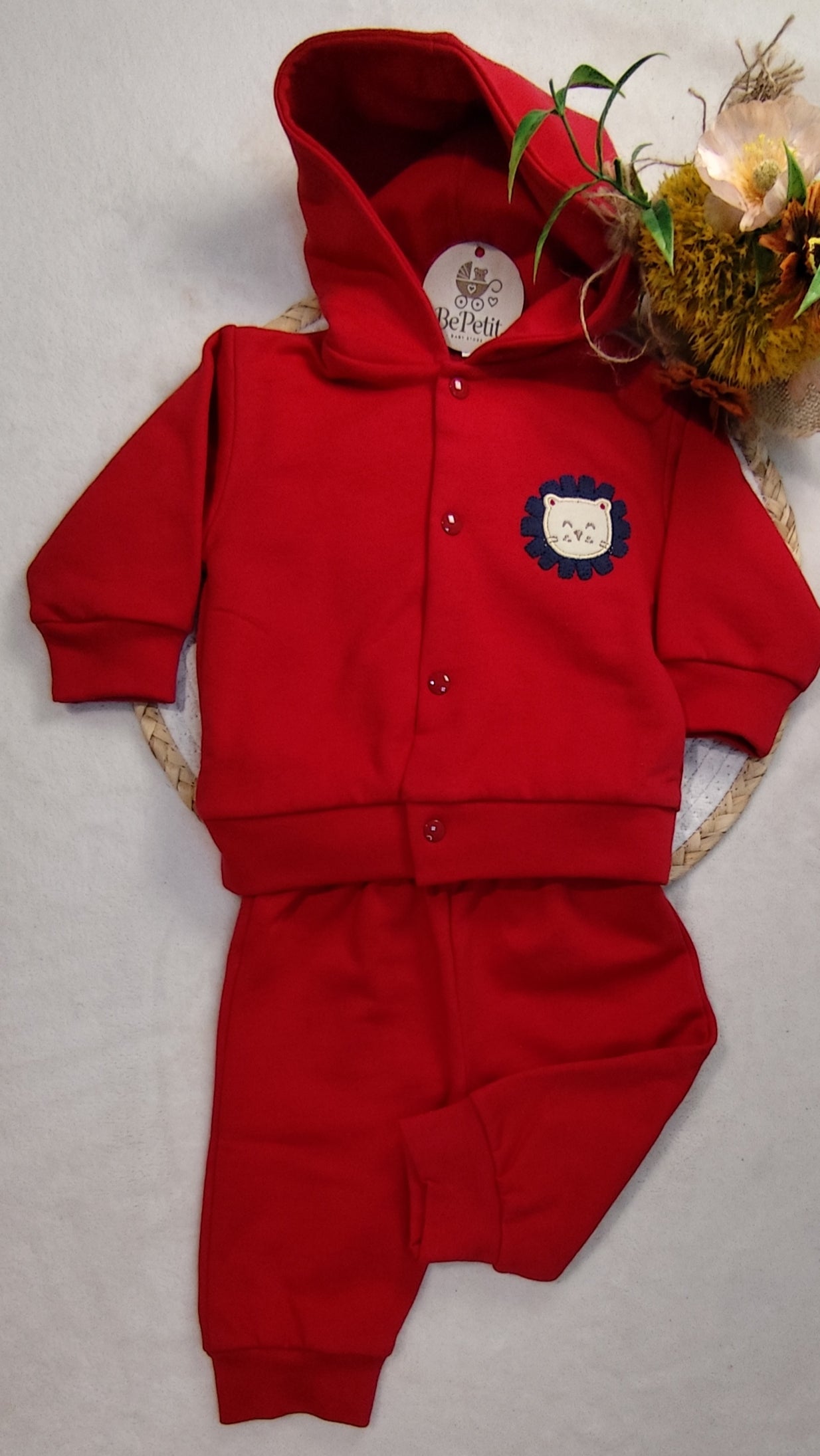 Conjunto vermelho de três peças