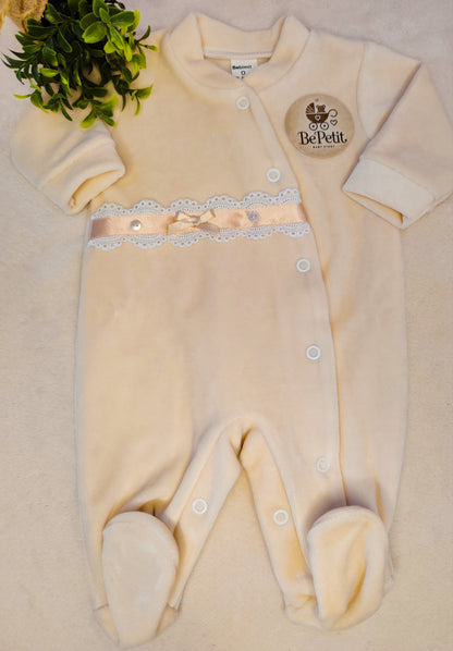 Babygrow veludo lacinho
