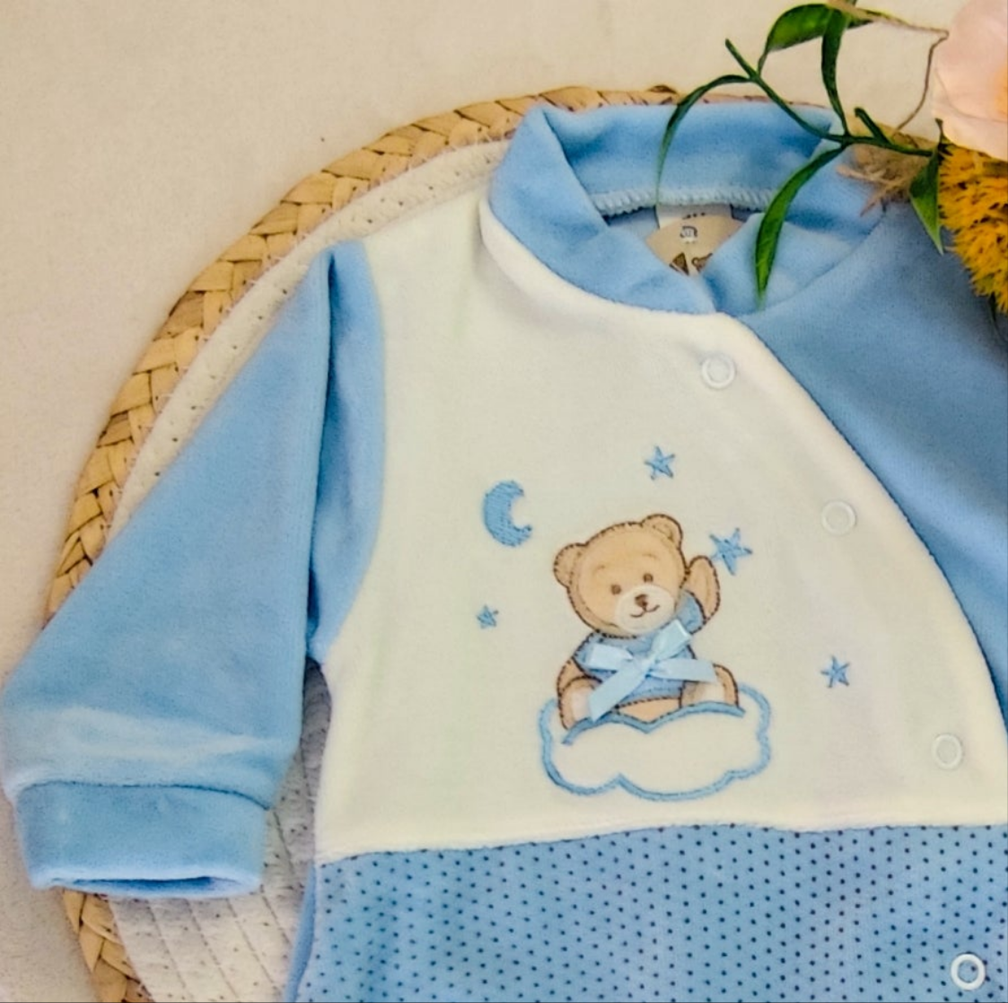 Babygrow nuvens veludo