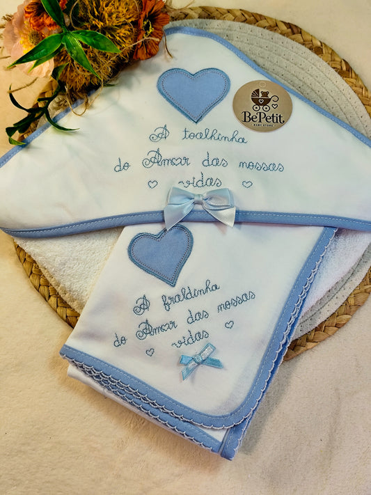 Conjunto Toalha + Fralda Amor das nossas vidas azul