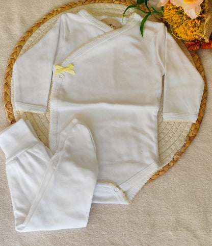 Conjunto de interiores com carda