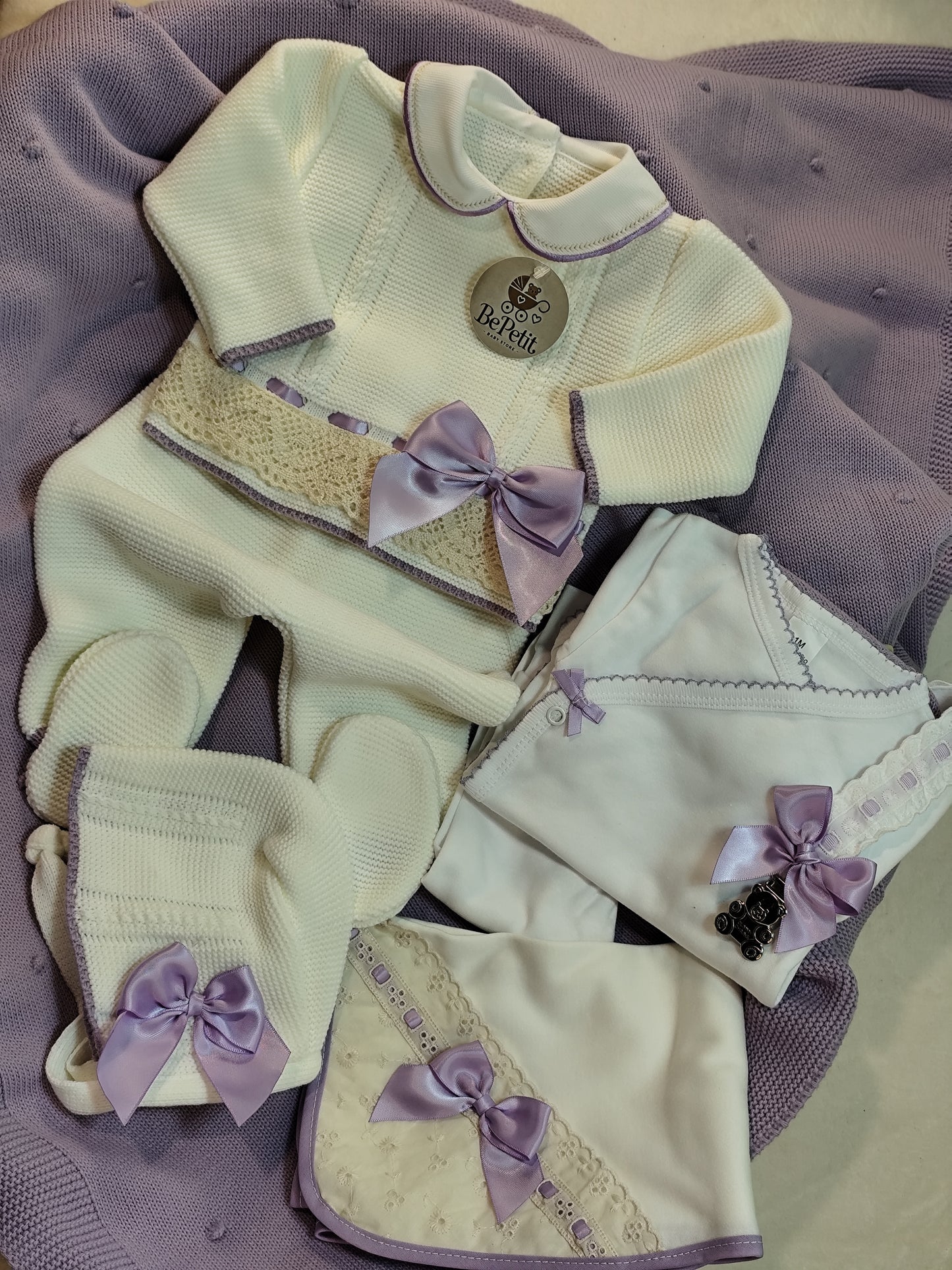 Enxoval saída de maternidade lavanda