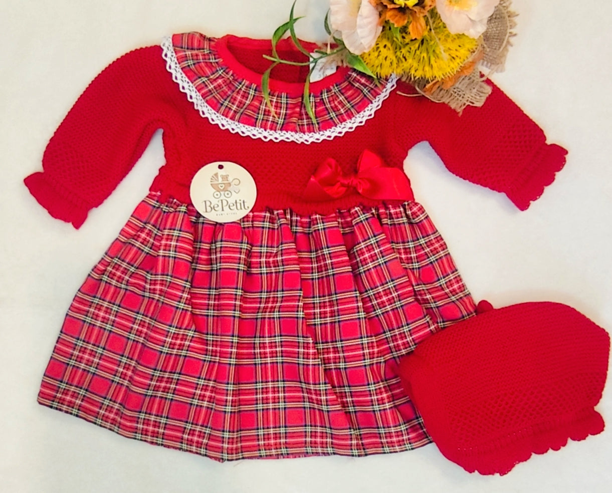 Vestido com laço de cetim